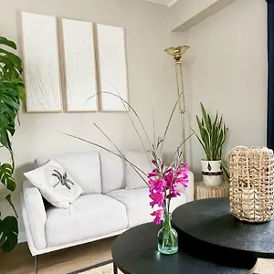 https://lartistik-appartement-avec-balcon.inbrittany.com